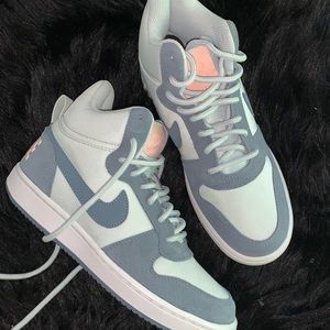 Nike Mid Sneakers